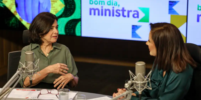 Ministra da Saúde comemora dados da imunização infantil