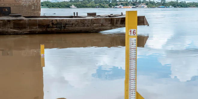 Com seca severa, rio Madeira chega a menor nível em quase 60 anos