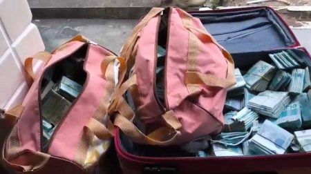 Família é presa por extorsão contra médico na Bahia; polícia apreende mais de R$ 3 milhões em malas